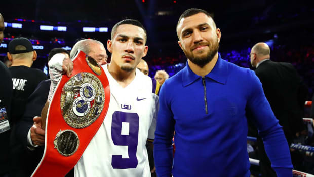 lomachenko-lopez-top-rank-boxing